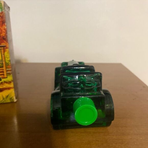 Vintage Avon 1923 Station wagon empty bottle with box - Picture 10 of 11